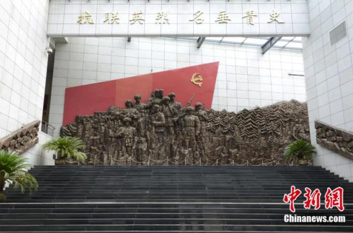 点击进入下一页